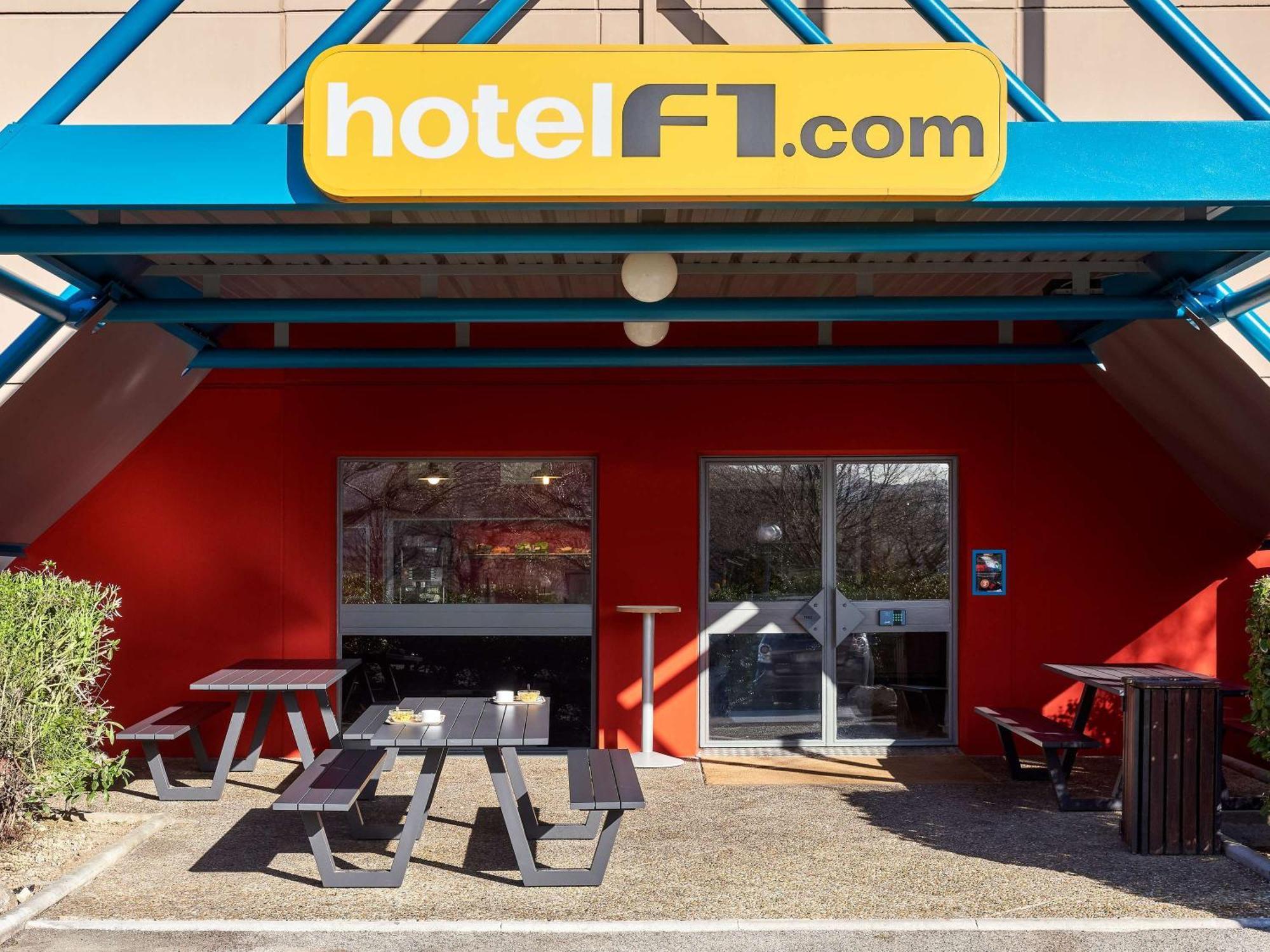 Hotelf1 Nantes Est La Beaujoire Bagian luar foto